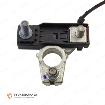 Клемма АКБ с держателем предохранителя MEGAVAL литая с крышкой (MTA) левая. 0301230_03